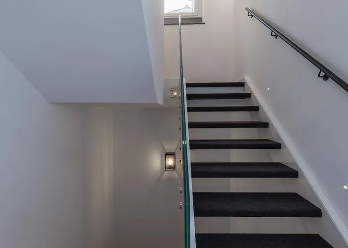 Laurina 33 Hotel 4*