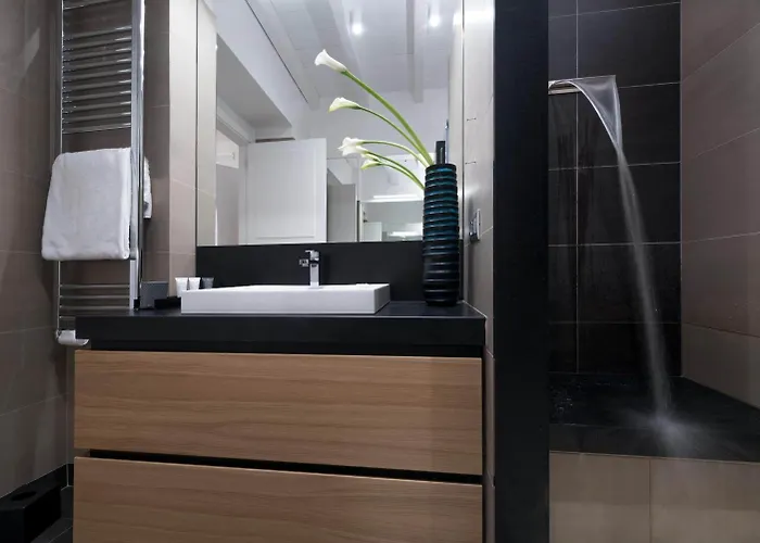 Laurina 33 Hotel 4*