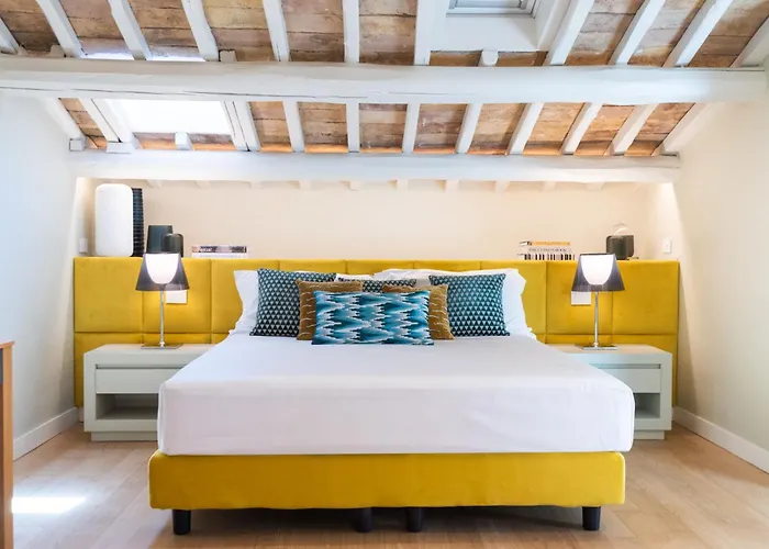 Hotel Laurina 33 4*