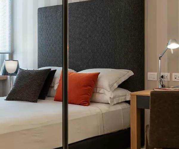 Hotel Laurina 33 4*