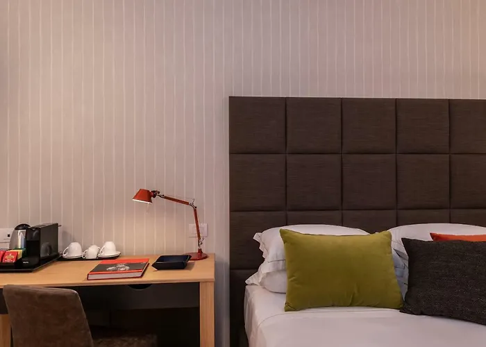 Hotel Laurina 33 Rom