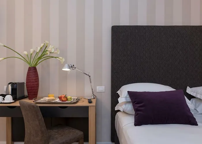 Laurina 33 Hotel 4*
